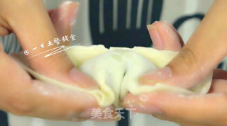 宝宝虾肉大馄饨的做法步骤：7