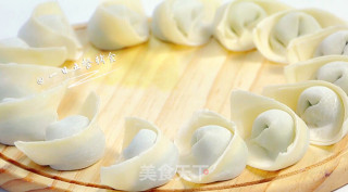 宝宝虾肉大馄饨的做法步骤：9