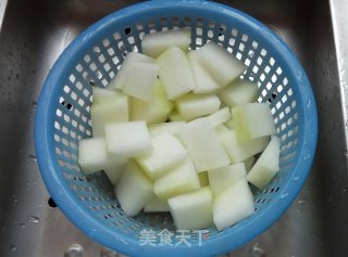 冬瓜薏米排骨汤的做法步骤：2