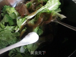 小白菜炖粉皮的做法步骤：5