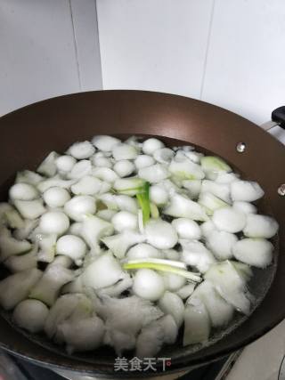 冬瓜丸子汤的做法步骤：4
