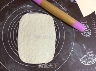 金枪鱼口袋披萨的做法步骤：5