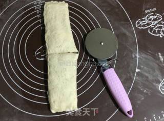 金枪鱼口袋披萨的做法步骤：13