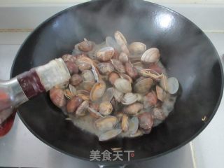 酱香花蛤的做法步骤：4