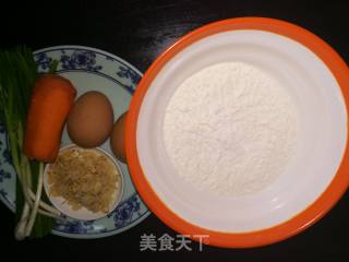 胡萝卜虾皮鸡蛋饼的做法步骤：1