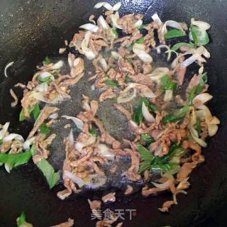 牛肉丝炒土豆丝的做法步骤：8