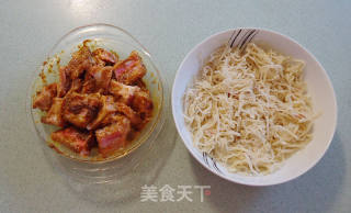 沙嗲酱蒸干萝卜丝排骨的做法步骤：3