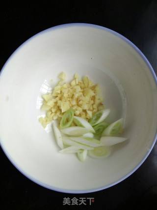 鱼香肉丝的做法步骤：2