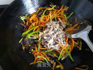 鱼香肉丝的做法步骤：13