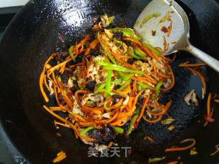 鱼香肉丝的做法步骤：14