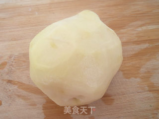 土豆丝拌火腿的做法步骤：1