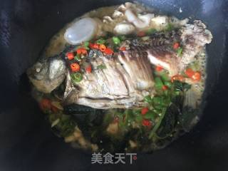 红烧鲫鱼的做法步骤：4