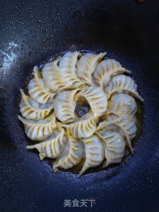 懒人早餐-煎饺的做法步骤：6