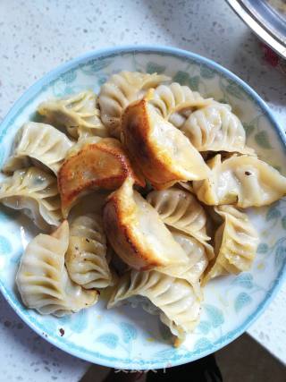 懒人早餐-煎饺的做法步骤：8