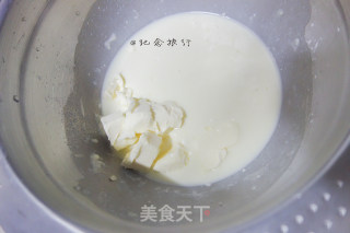 让你一次吃到四种口味的奶黄馅桃山月饼的做法步骤：2