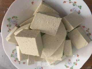 鱼头豆腐汤的做法步骤：1