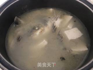 鱼头豆腐汤的做法步骤：4