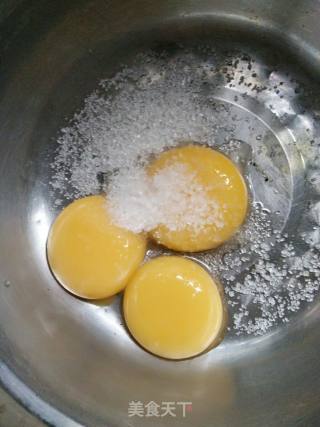戚风蛋糕的做法步骤：2