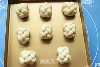绣球面包的做法步骤：11