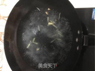 白灼大海虾的做法步骤：2