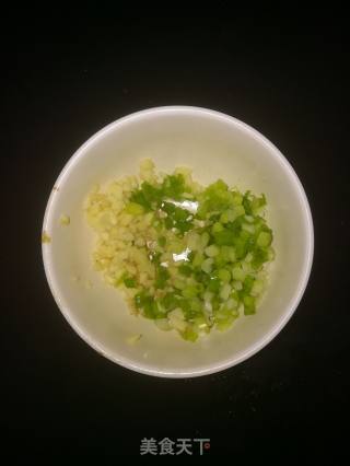 红油拌茄子的做法步骤：4