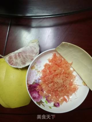 自制蜂蜜柚子茶的做法步骤：1