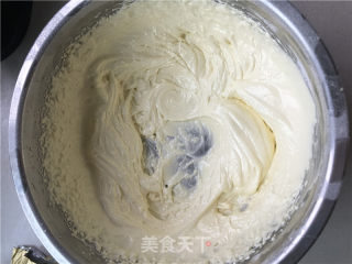 抹茶牛油小花的做法步骤：2