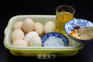 乡巴佬卤鸡蛋的做法步骤：1