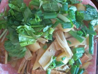 土豆炒豆干的做法步骤：7