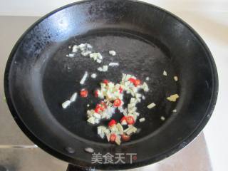炝炒萝卜缨的做法步骤：5