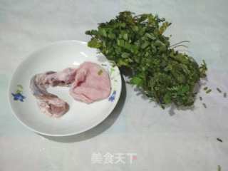 鸡骨草煲猪小肚的做法步骤：1