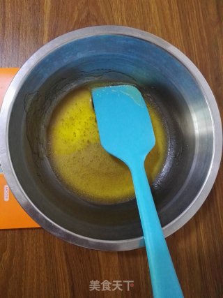 红豆馅广式月饼的做法步骤：3