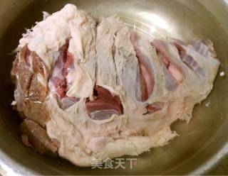 烤羊腿的做法步骤：2
