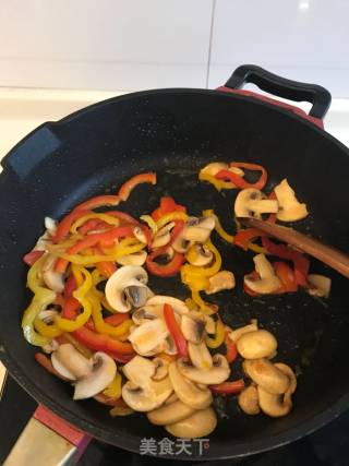 荷兰豆与双椒的做法步骤：8