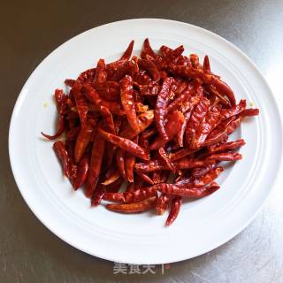 芝麻辣椒油的做法步骤：1