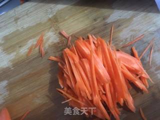 胡萝卜紫菜鸡蛋饼的做法步骤：3