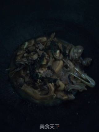 紫苏香焖鸭肉的做法步骤：5