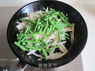 豆角炒藕丝的做法步骤：6