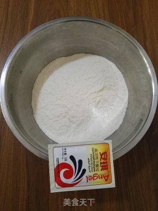 椒盐饼的做法步骤：1