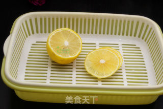 土红酒洋梨的做法步骤：3