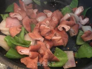 炒肥肠的做法步骤：4