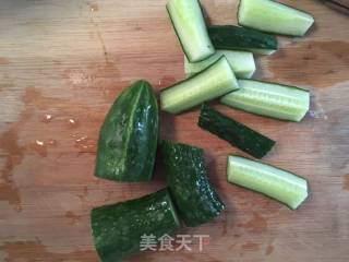 酱腌黄瓜的做法步骤：2