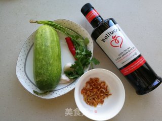海米拌黄瓜的做法步骤：1