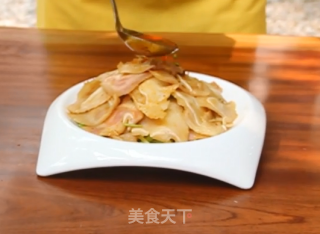 红油猪耳的做法步骤：2