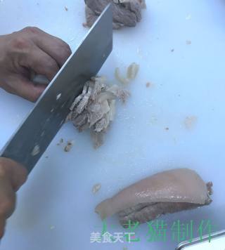 回锅肉的做法步骤：1