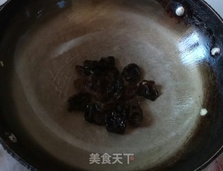 丝瓜木耳炒鸡蛋的做法步骤：6