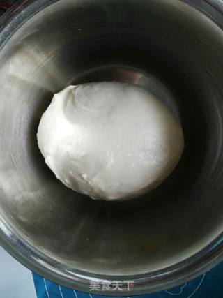 蛋黄豆沙面包的做法步骤：5
