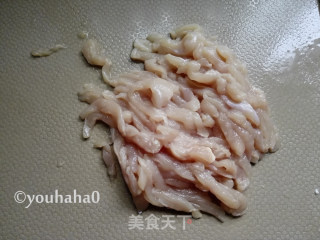 黄豆酱炒鸡丝的做法步骤：2