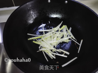 黄豆酱炒鸡丝的做法步骤：8