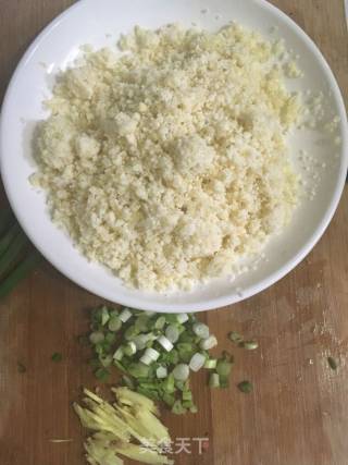 香炒豆渣的做法步骤：1